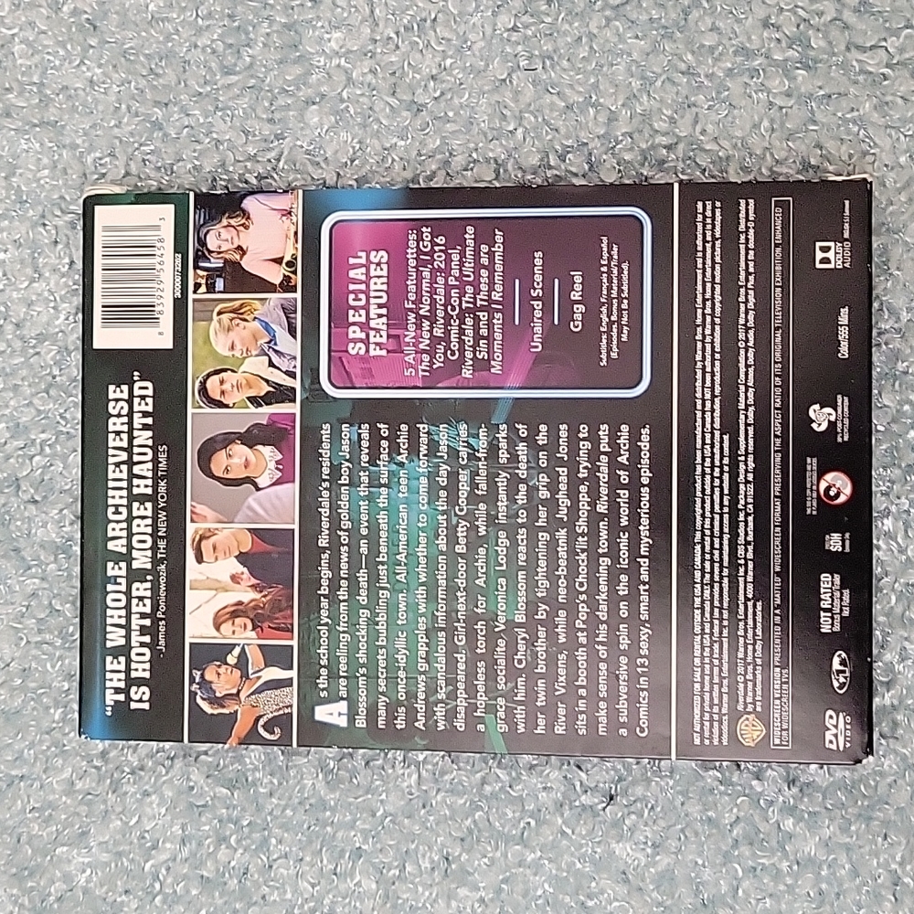 Riverdale Sesaon 1 and 2 on DVD - Picture 3 of 5